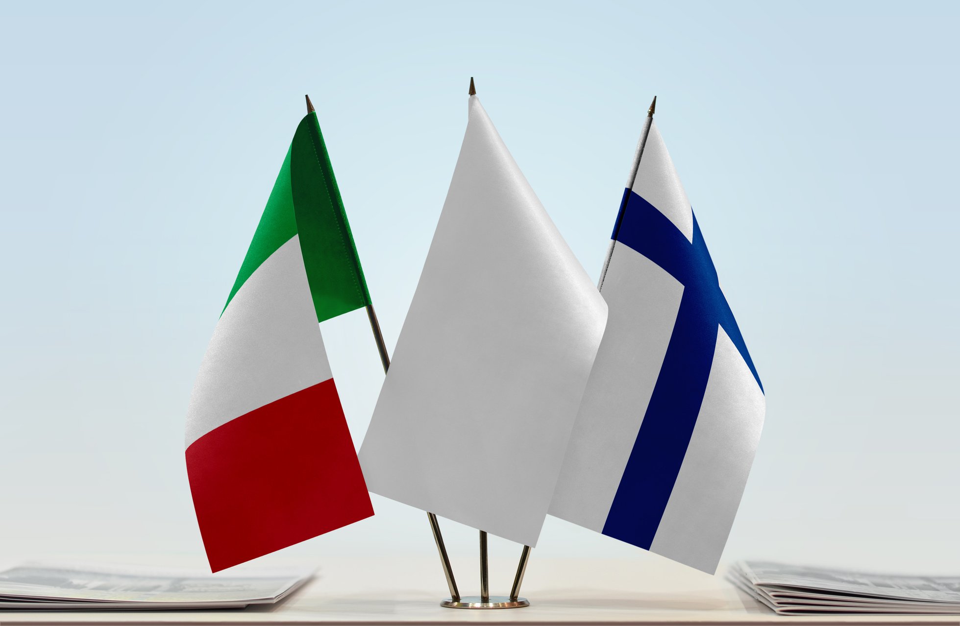 Flags of Italy and Finland